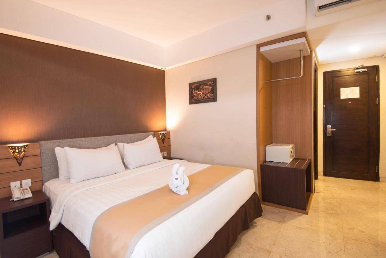 Lynn Hotel By Horison Jogjakarta Buitenkant foto