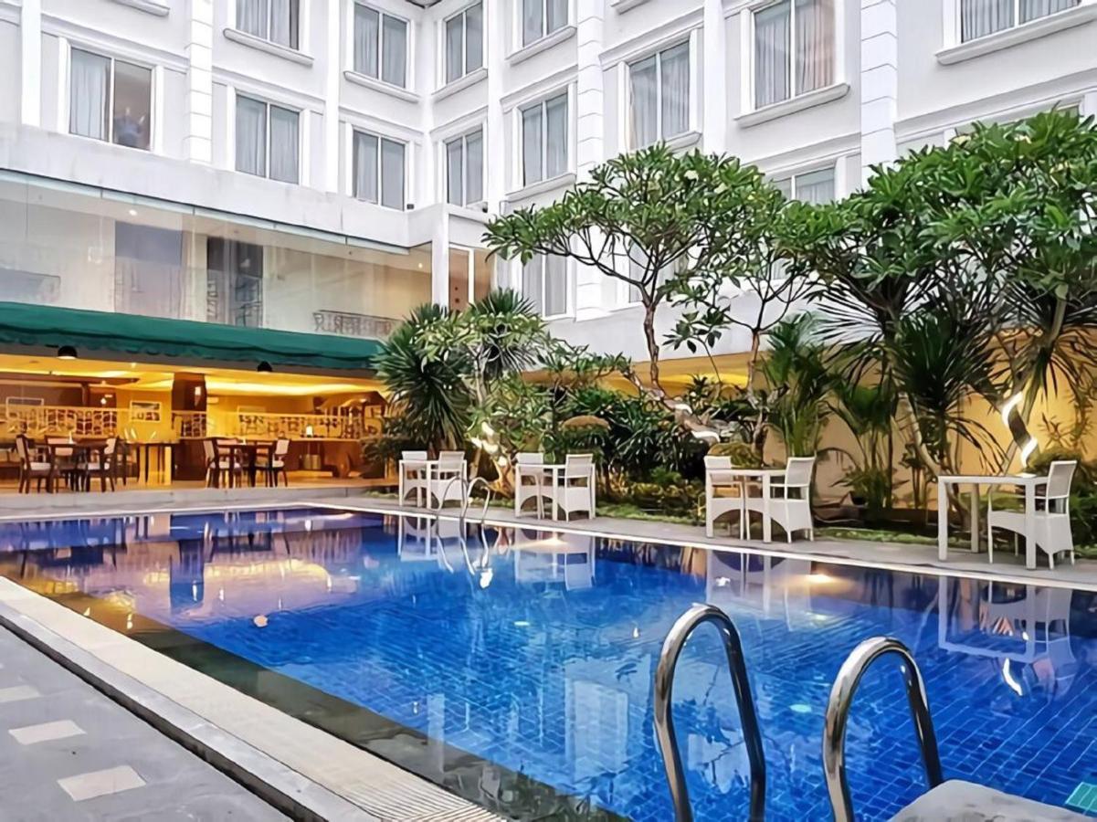 Lynn Hotel By Horison Jogjakarta Buitenkant foto