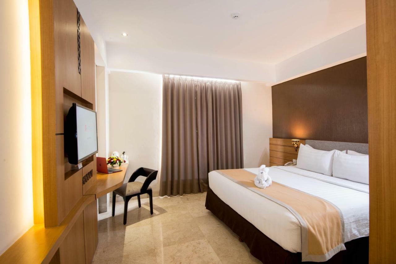 Lynn Hotel By Horison Jogjakarta Buitenkant foto