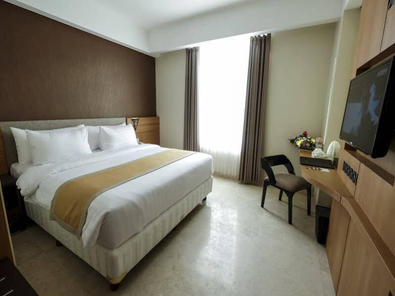 Lynn Hotel By Horison Jogjakarta Buitenkant foto