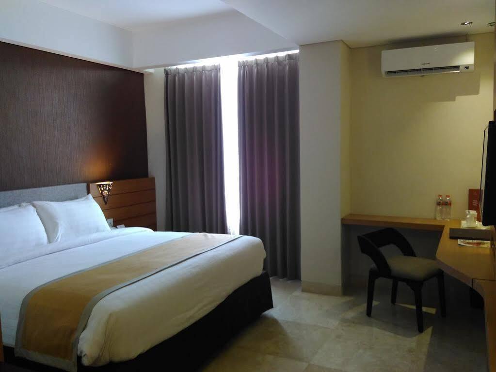 Lynn Hotel By Horison Jogjakarta Buitenkant foto